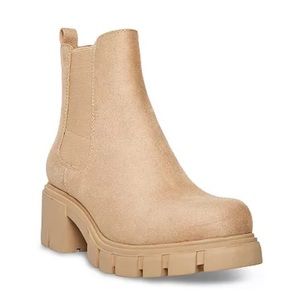 madden girl Tessa Women's Lug Sole Chelsea Boots